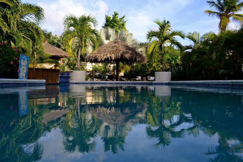 Bananas Apartments Adults Only Palm Beach Extérieur photo
