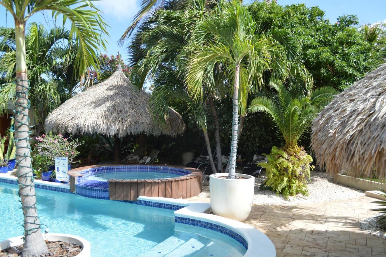 Bananas Apartments Adults Only Palm Beach Extérieur photo