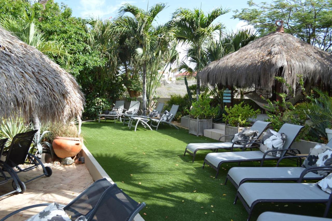 Bananas Apartments Adults Only Palm Beach Extérieur photo